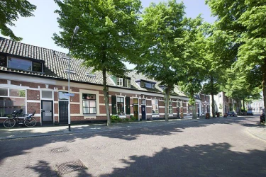 Makelaar in de wijk Ginneken